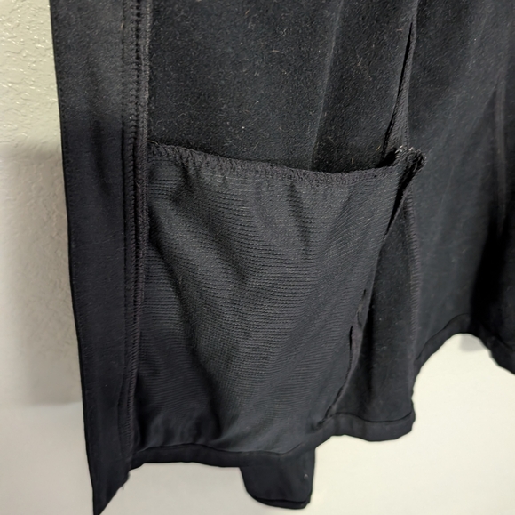 Fabletics Gym Jacket size medium - Picture 3 of 4